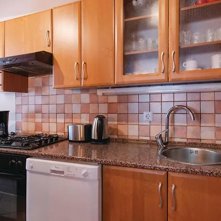 Two-bedroom Holiday In Krnica