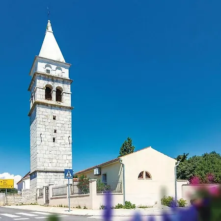 Two-bedroom Holiday In Krnica